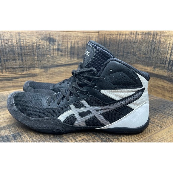 Asics Other - ASICS Mens Wrestling Shoes Black White High Top Size 9 Lightweight Grip